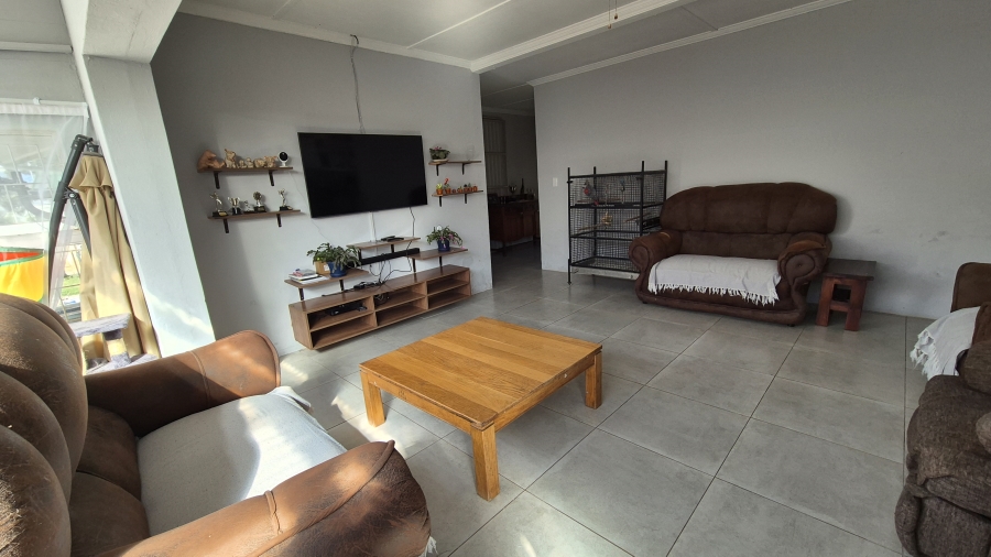 4 Bedroom Property for Sale in Bergsig Eastern Cape